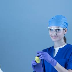 5x6_med_indossato.jpg ( &copy; Ulrike Kuttner)